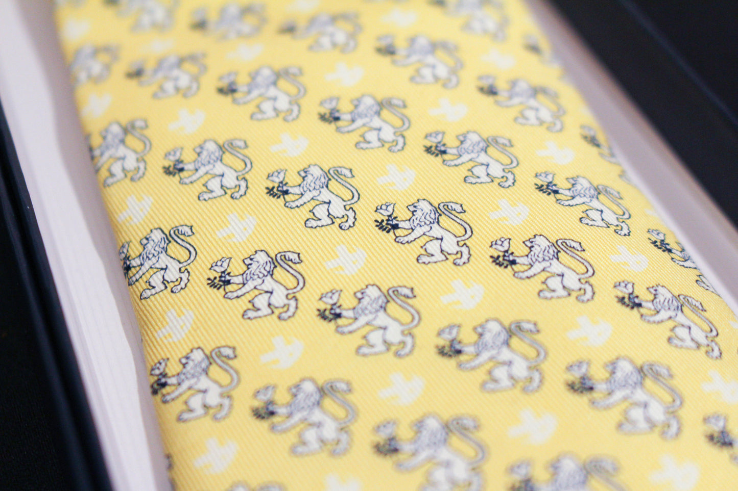 Lambda Chi Alpha | Vineyard Vine Lion Rampant Tie